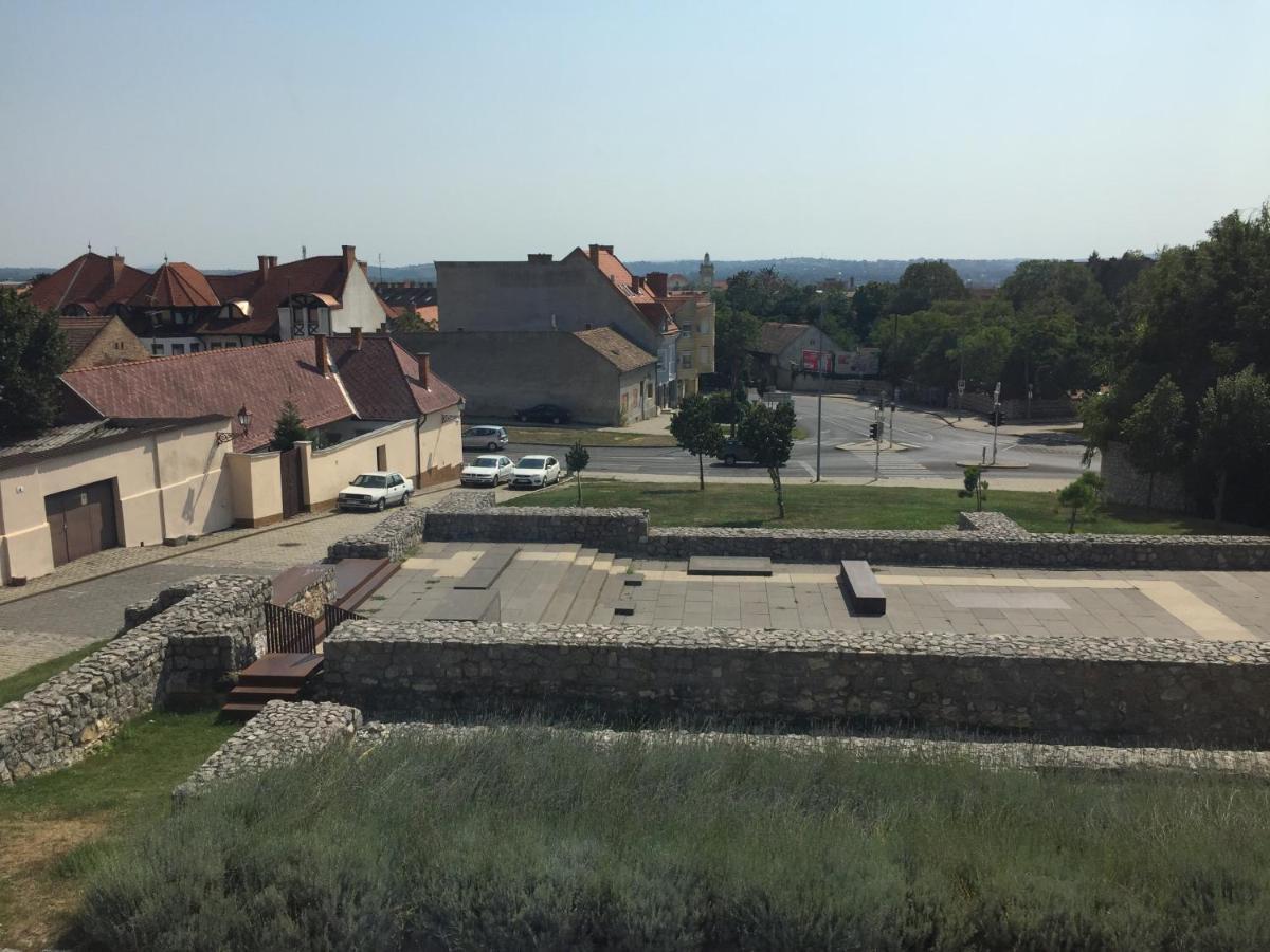 City Hotel Agoston Pécs Extérieur photo