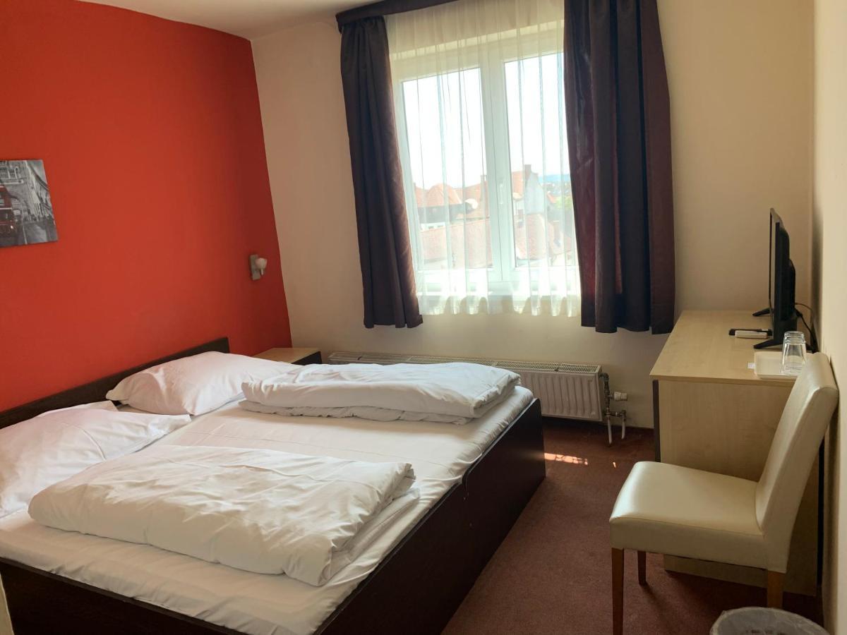 City Hotel Agoston Pécs Extérieur photo
