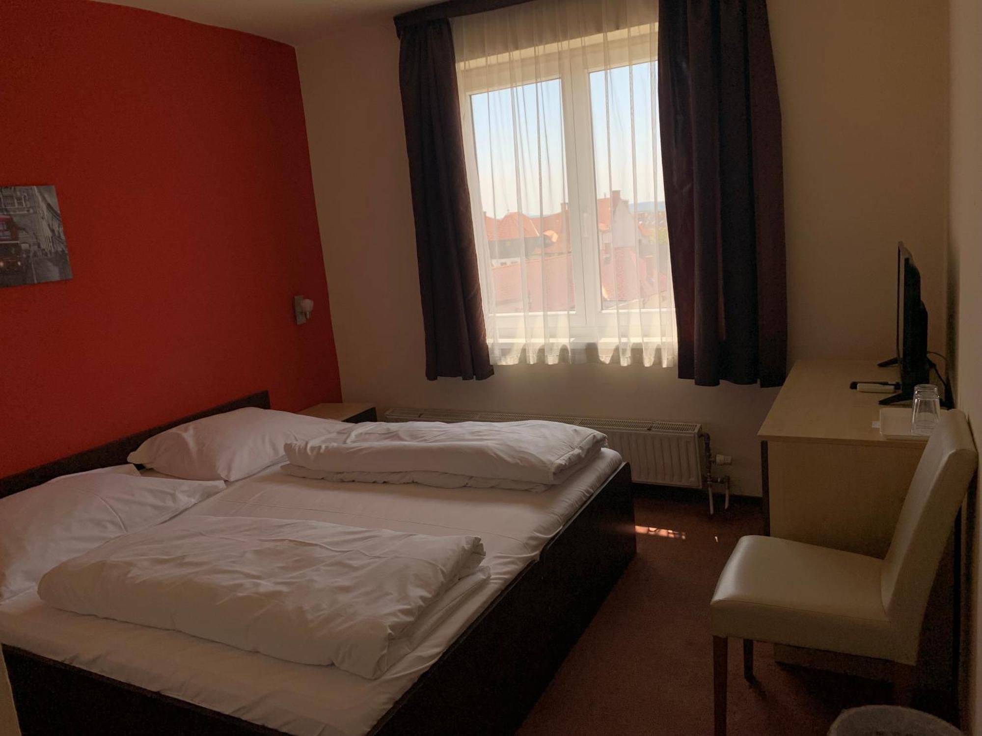 City Hotel Agoston Pécs Extérieur photo